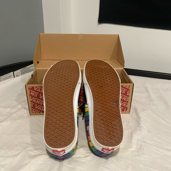Men’s Multi Color size 13 Vans (barely worn with box) - Picture 3 of 5